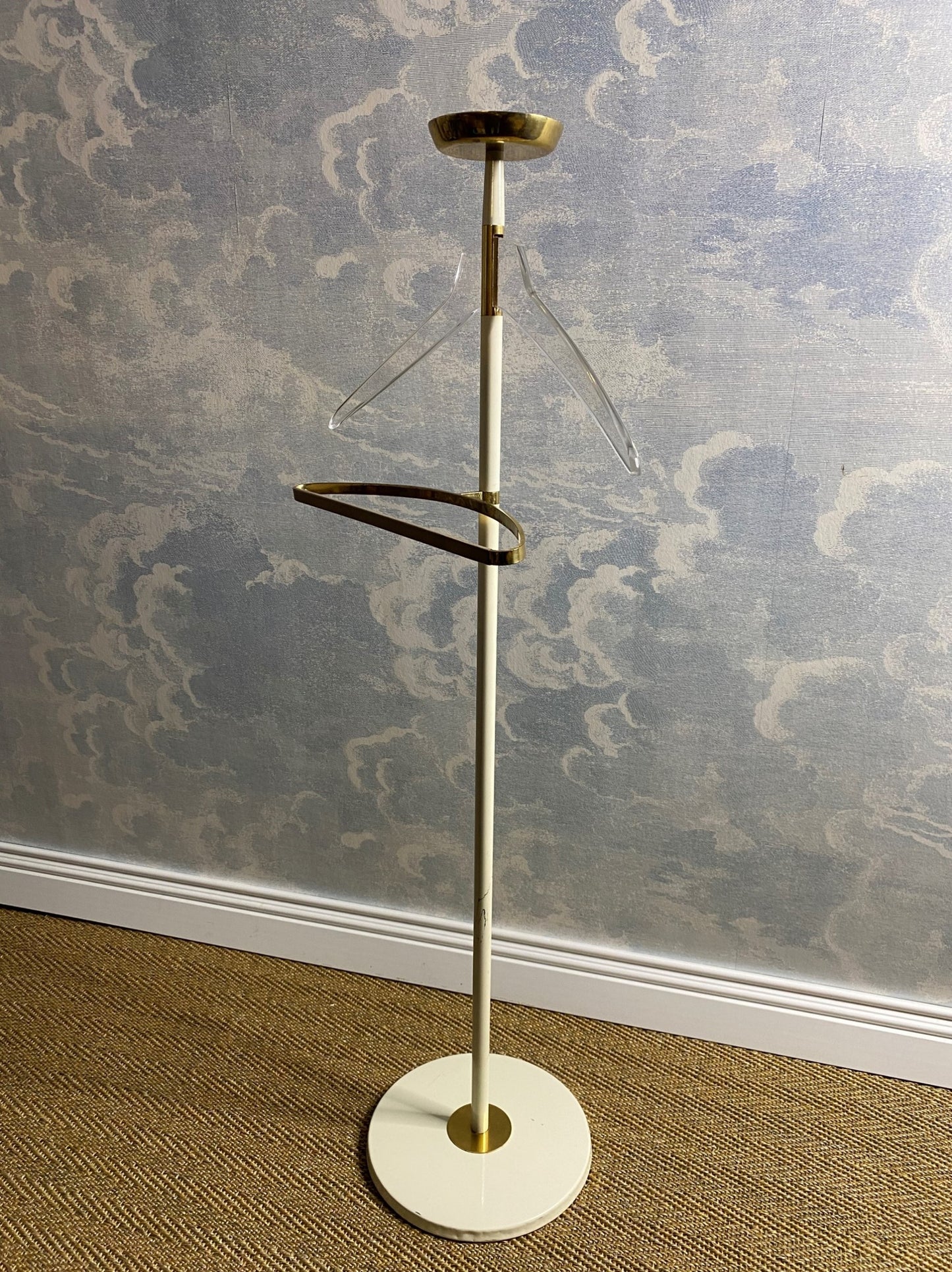 Elegant Valet Stand / Dress Boy Clothes Rack 60s Hollywood Regency
