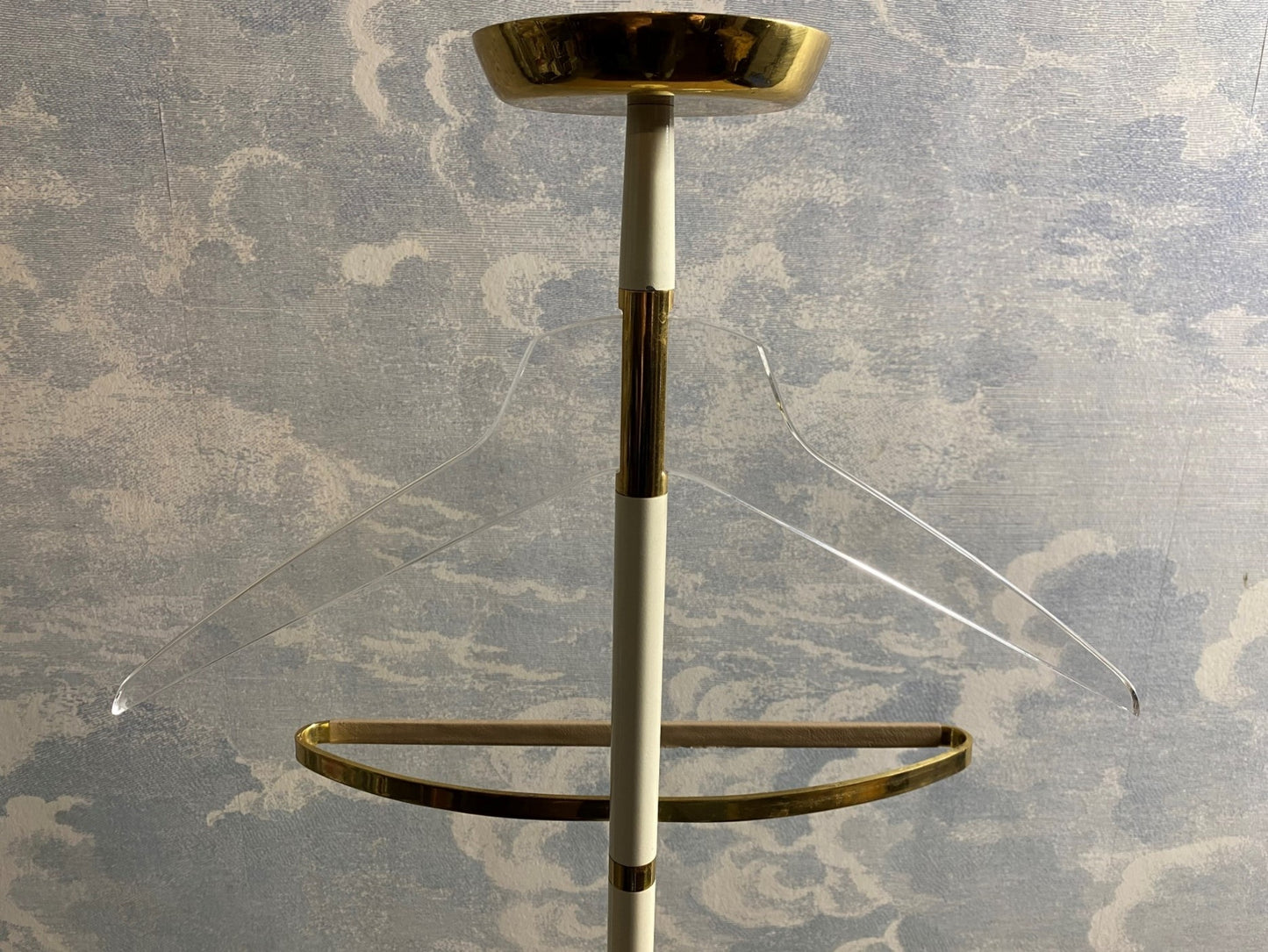 Elegant Valet Stand / Dress Boy Clothes Rack 60s Hollywood Regency