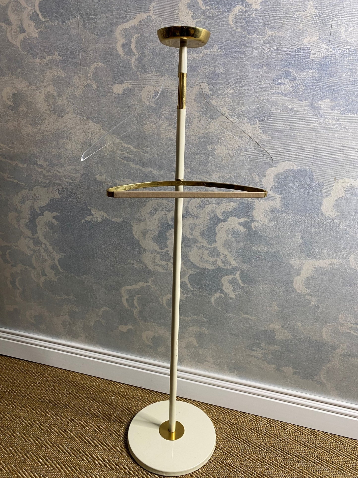 Elegant Valet Stand / Dress Boy Clothes Rack 60s Hollywood Regency