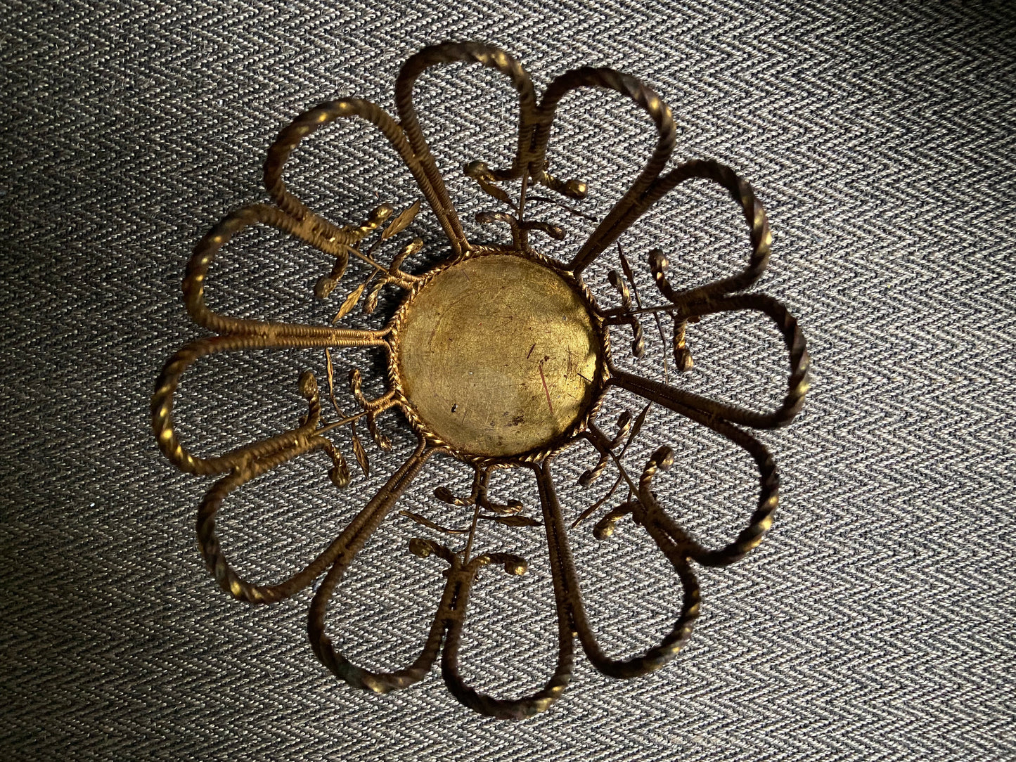 1960's Roped Umbrella Stand in Brass with Leaves