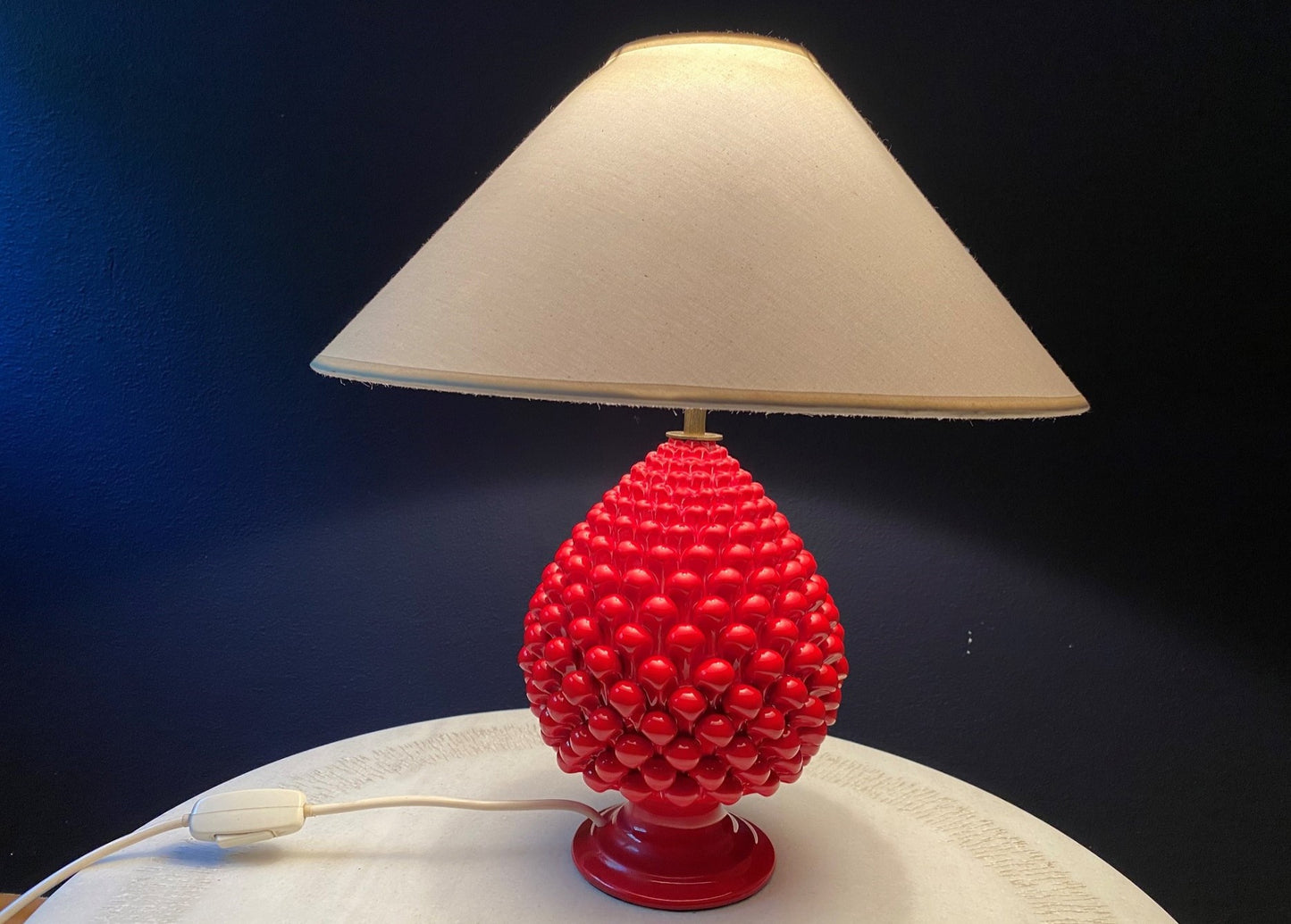Mid Century pineapple/ artichoke table lamp Red Vintage Firenze Italy 70s