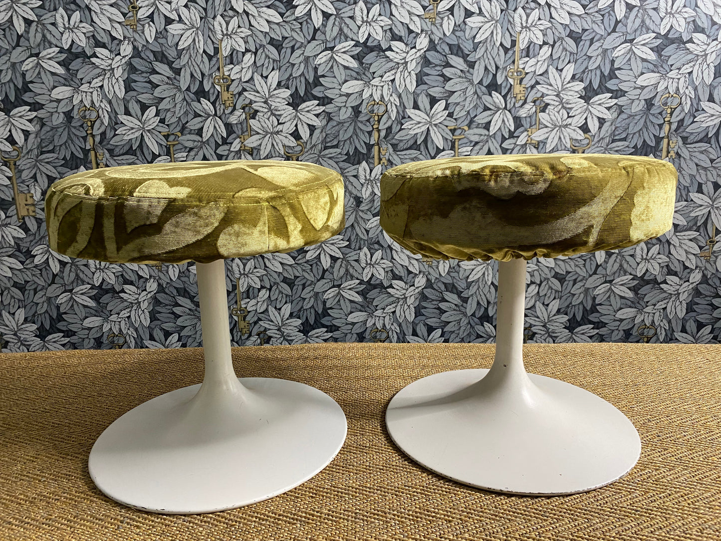 Pair Tulip stool 60s Knoll Eero Saarinen Style vintage