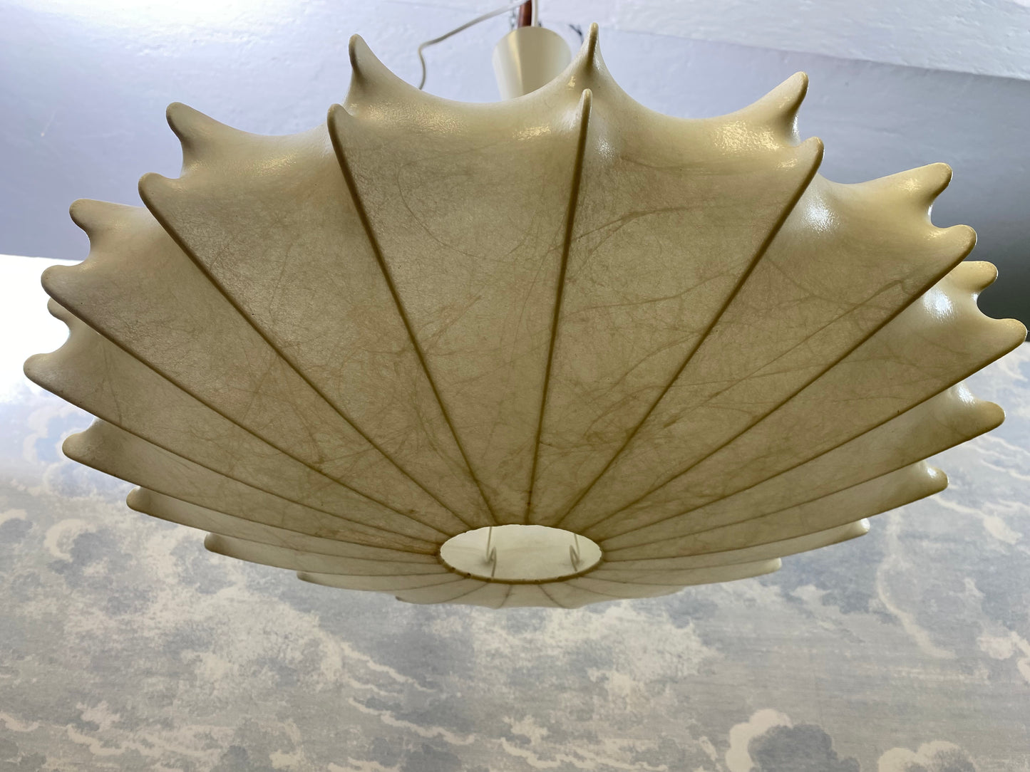 UFO shaped Cocoon Lamp Goldkant Achille & Pier Giacomo Castiglioni, Flos, 60s Space Age