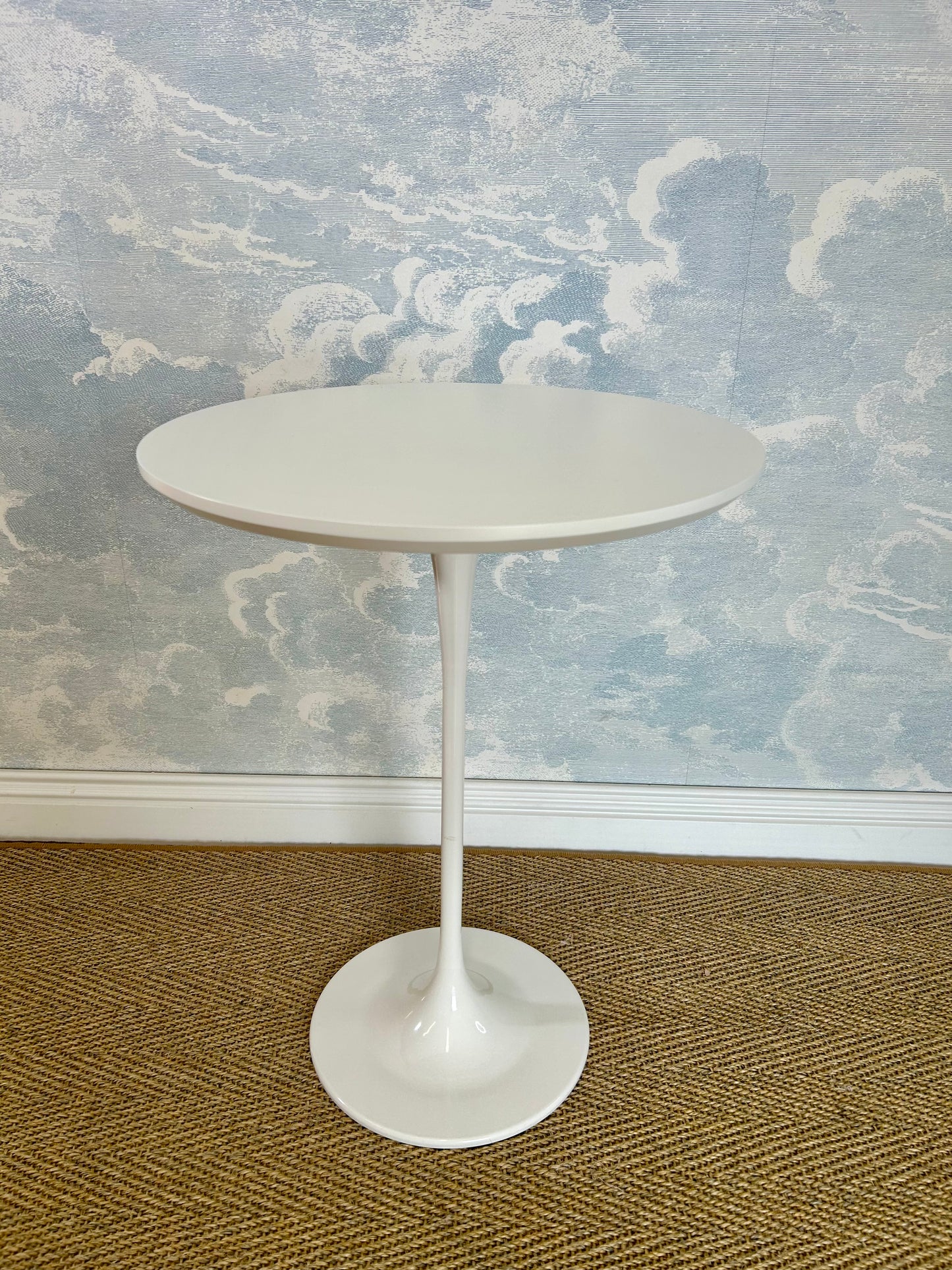 Tulip Foot Lounge or Side Table In The Style Of Saarinen - Germany, 1960s