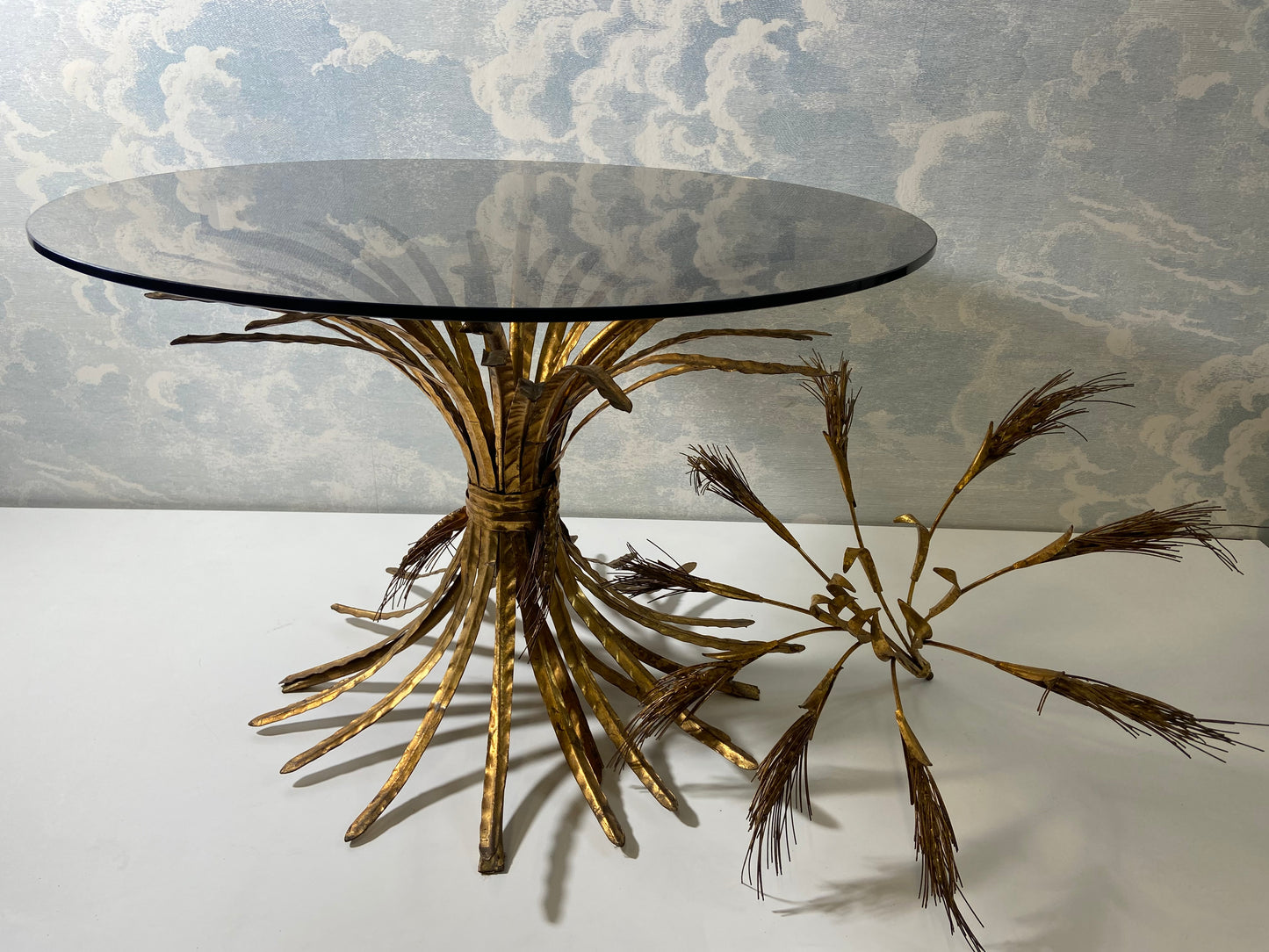 Hollywood Regency Gilt Wheat Sheaf Side Table In The Style Of Robert Goossens