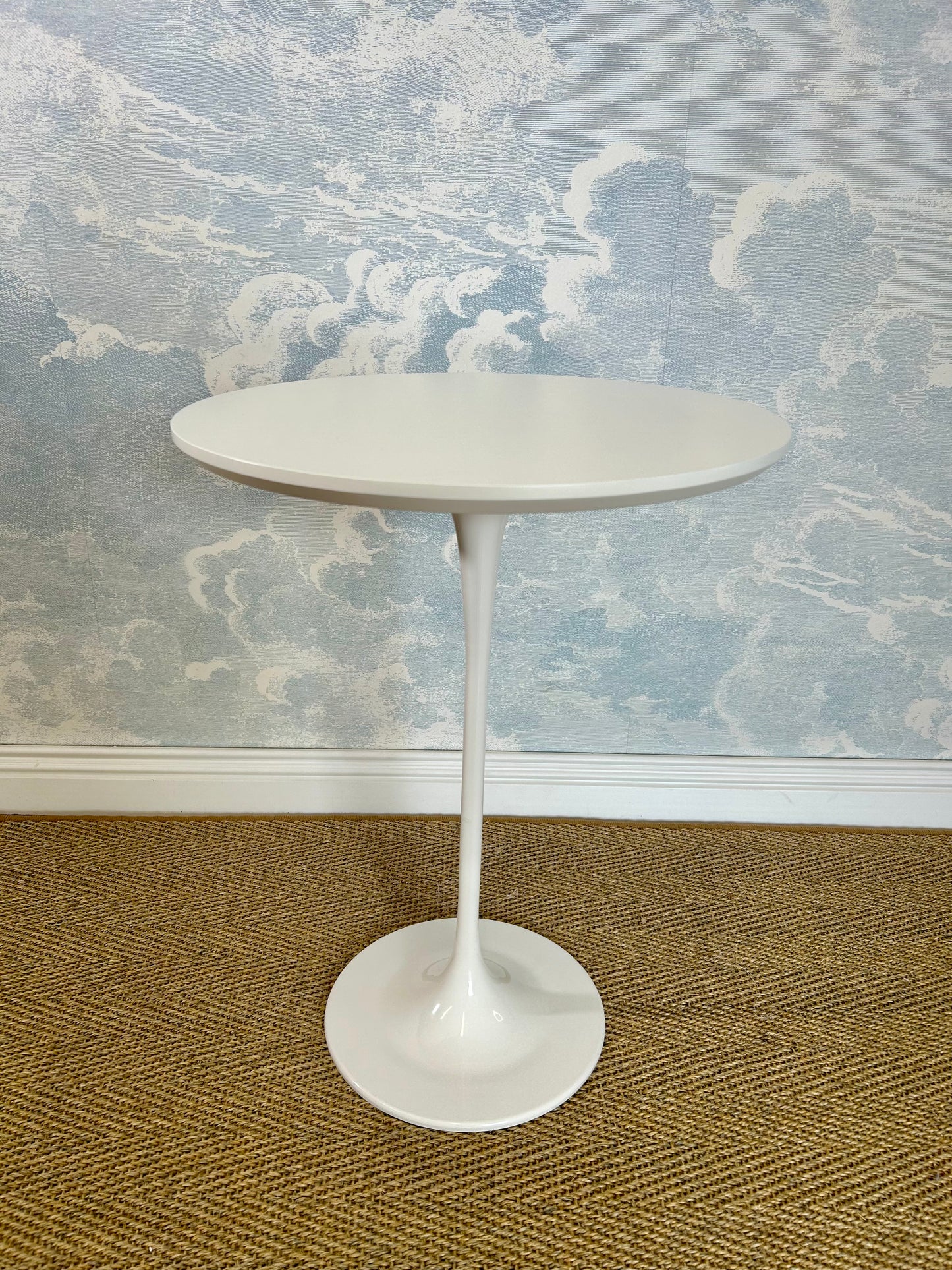 Tulip Foot Lounge or Side Table In The Style Of Saarinen - Germany, 1960s