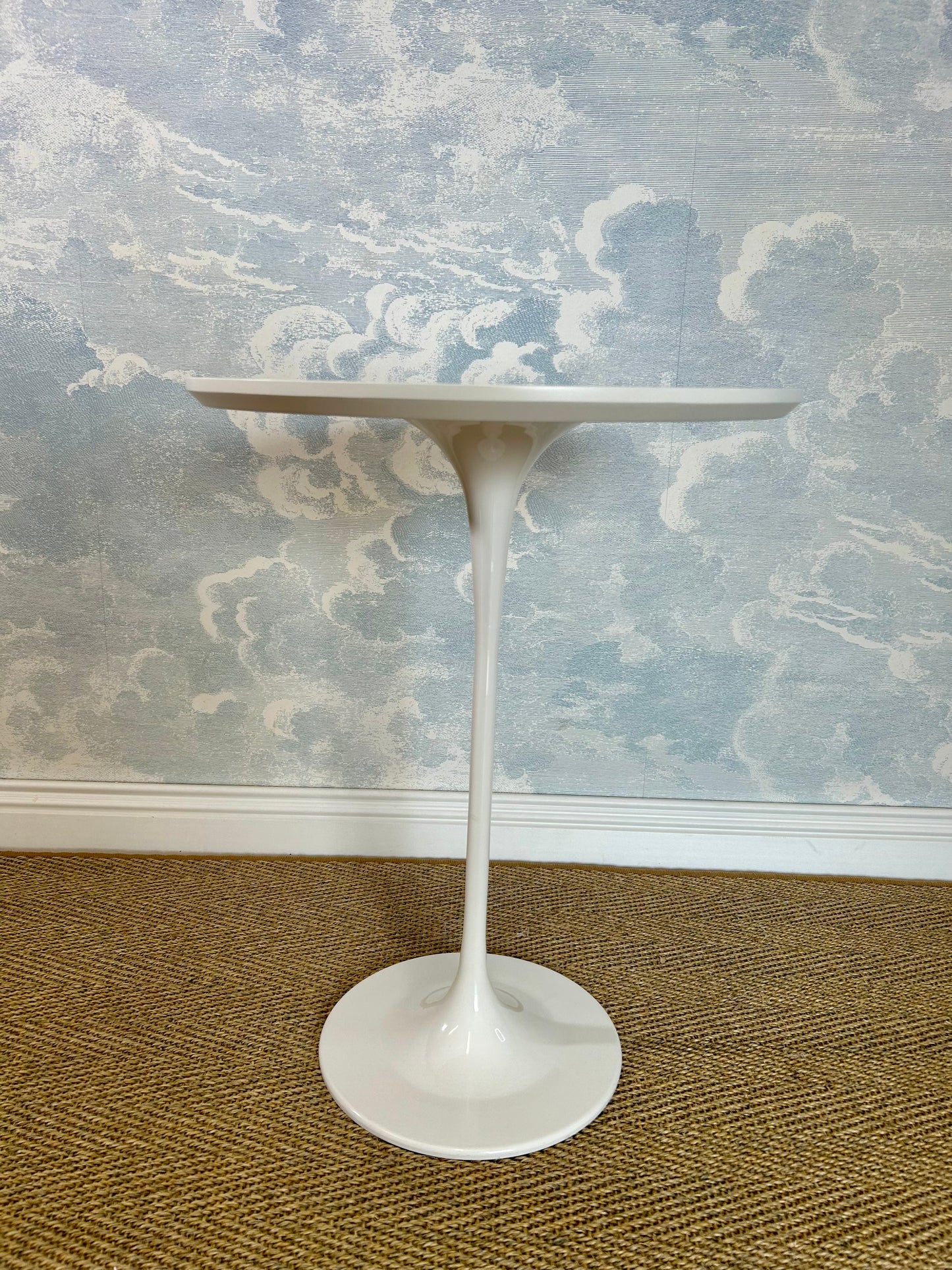 Tulip Foot Lounge or Side Table In The Style Of Saarinen - Germany, 1960s
