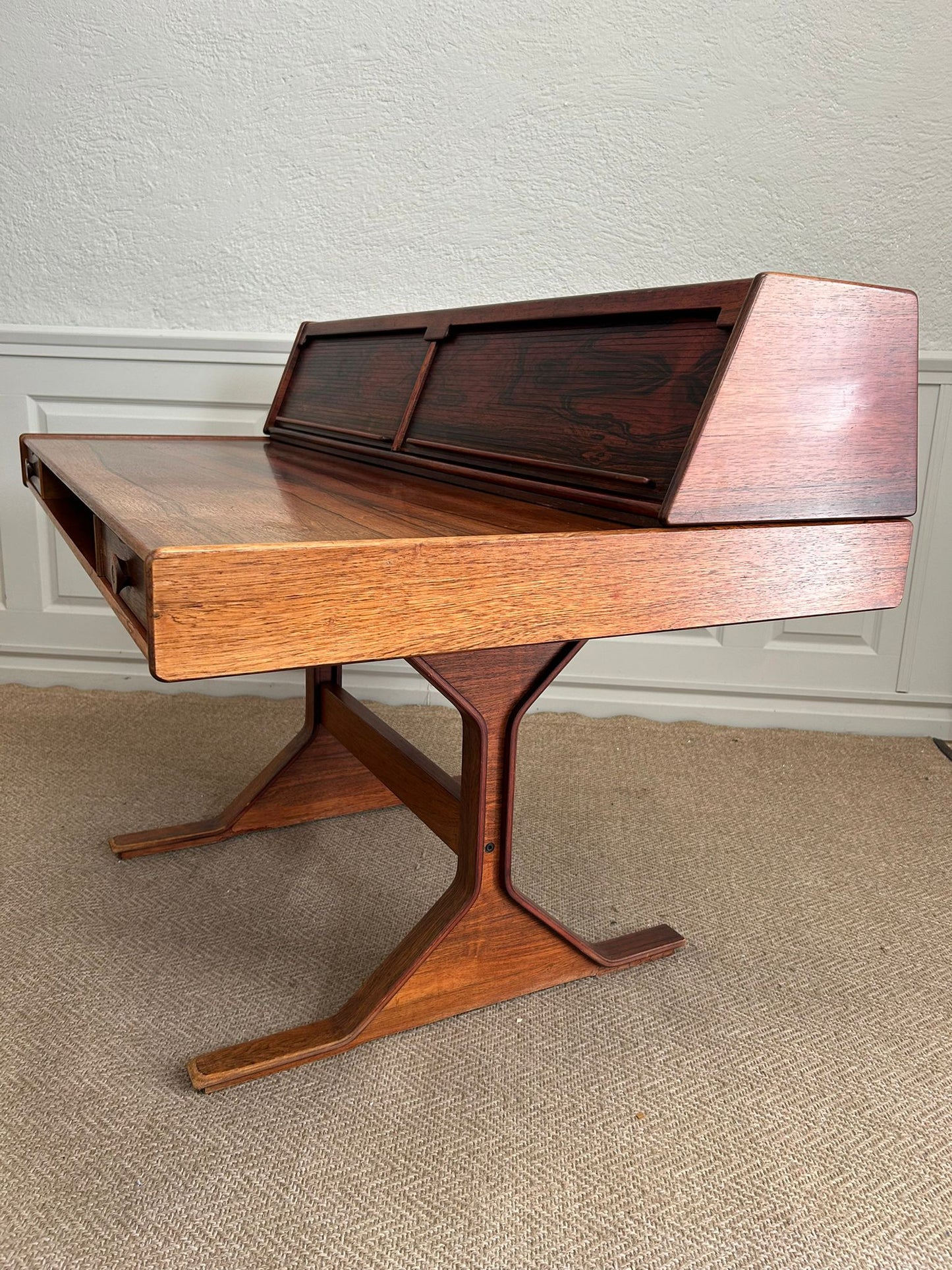 Bureau Desk 530 by Gianfranco Frattini for BERNINI, Italy, 1950's